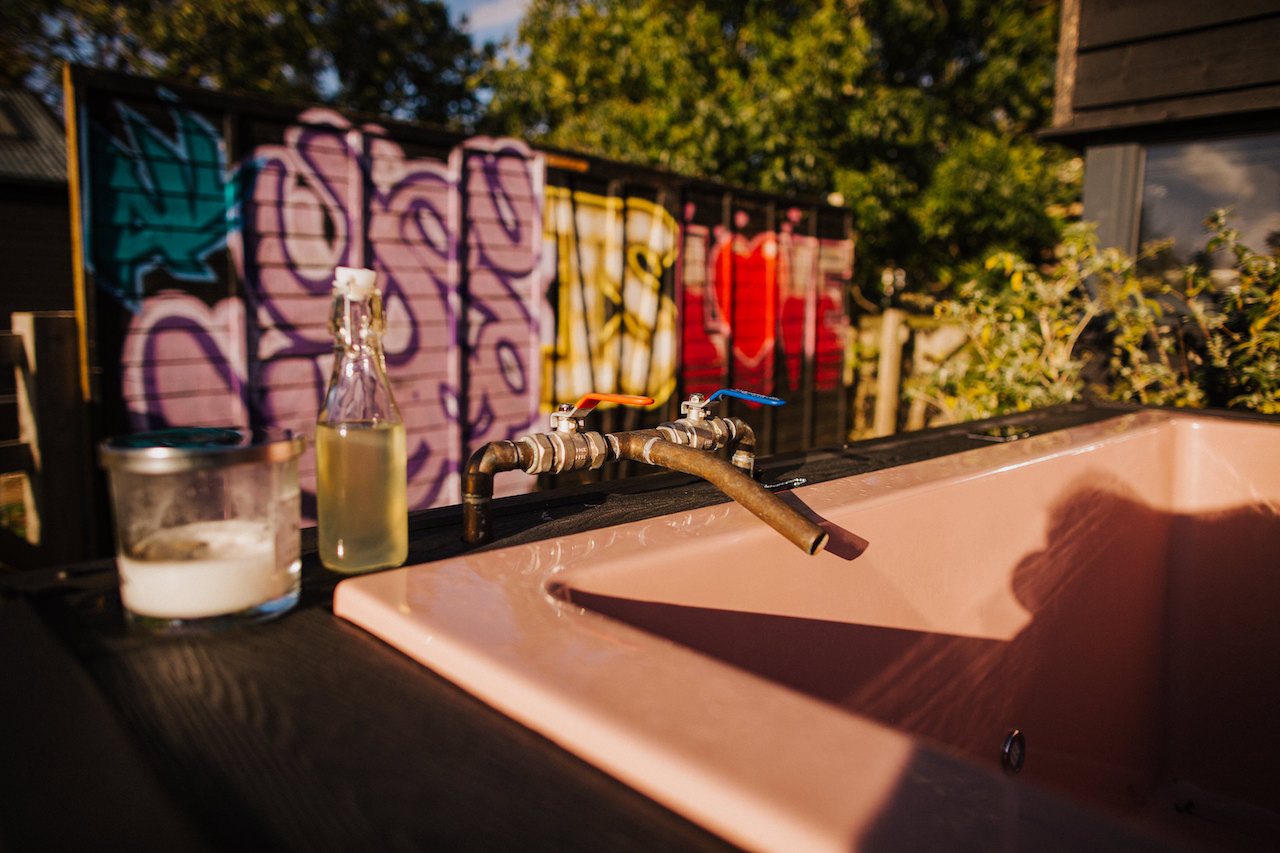 Bethnal&Bec Luxury Stays Bethnal Outside Bath 2