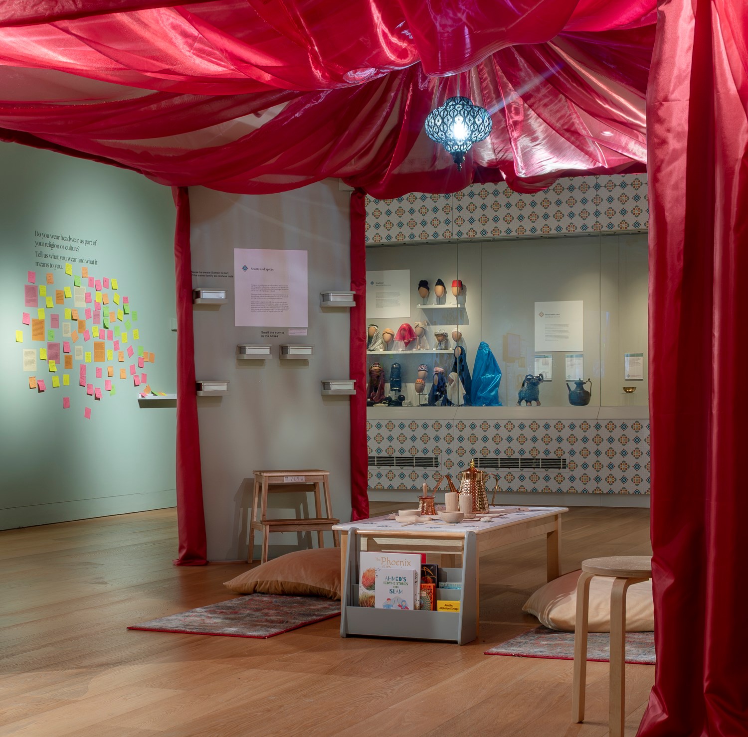 1a263478-48c2-4e97-89e5-4525e592ddeb-Worlds Connected Exhibition Tent Image 2.jpg