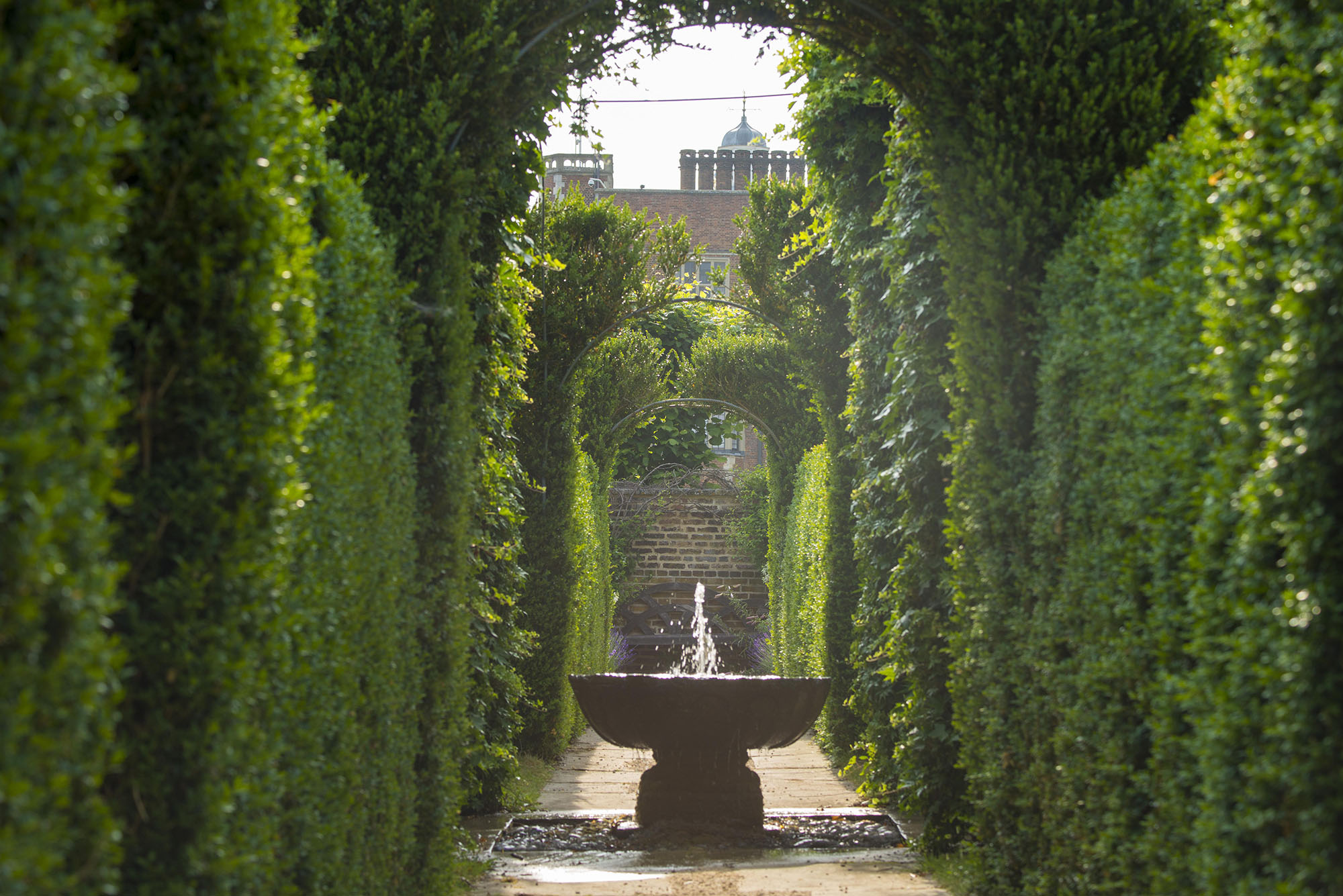 Fountain in gardens.jpg