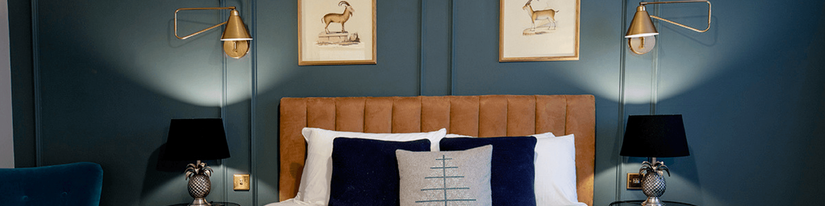 Cromwell Hotel Banner Image.png